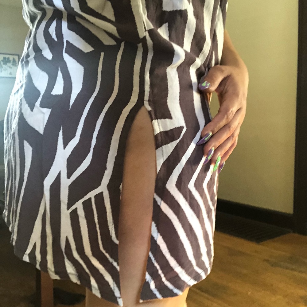 Patterned Tunic Blouse - Picture 3 of 4